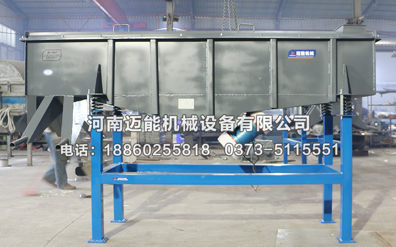 湖州市525-4P碳化硅直線振動(dòng)篩已發(fā)貨，請(qǐng)張經(jīng)理注意查收！